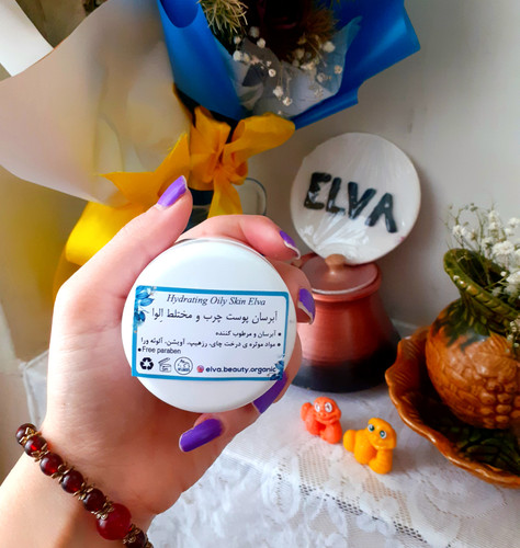 مستعدآکنه، پوست چرب، آبرسان پوست چرب